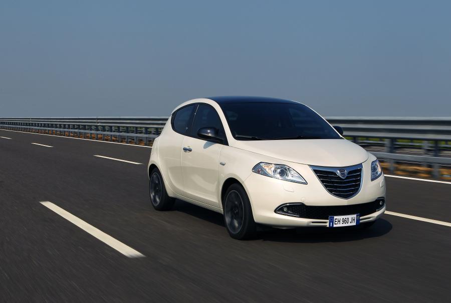  Lancia Ypsilon 2011 года  (фото 25 из 96)